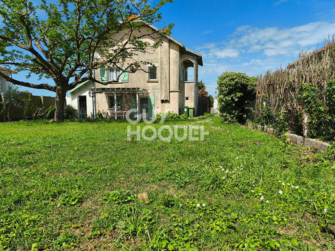 Maison à LE CHATEAU-D'OLERON