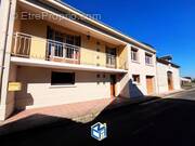 Maison à LA TOUR-SAINT-GELIN