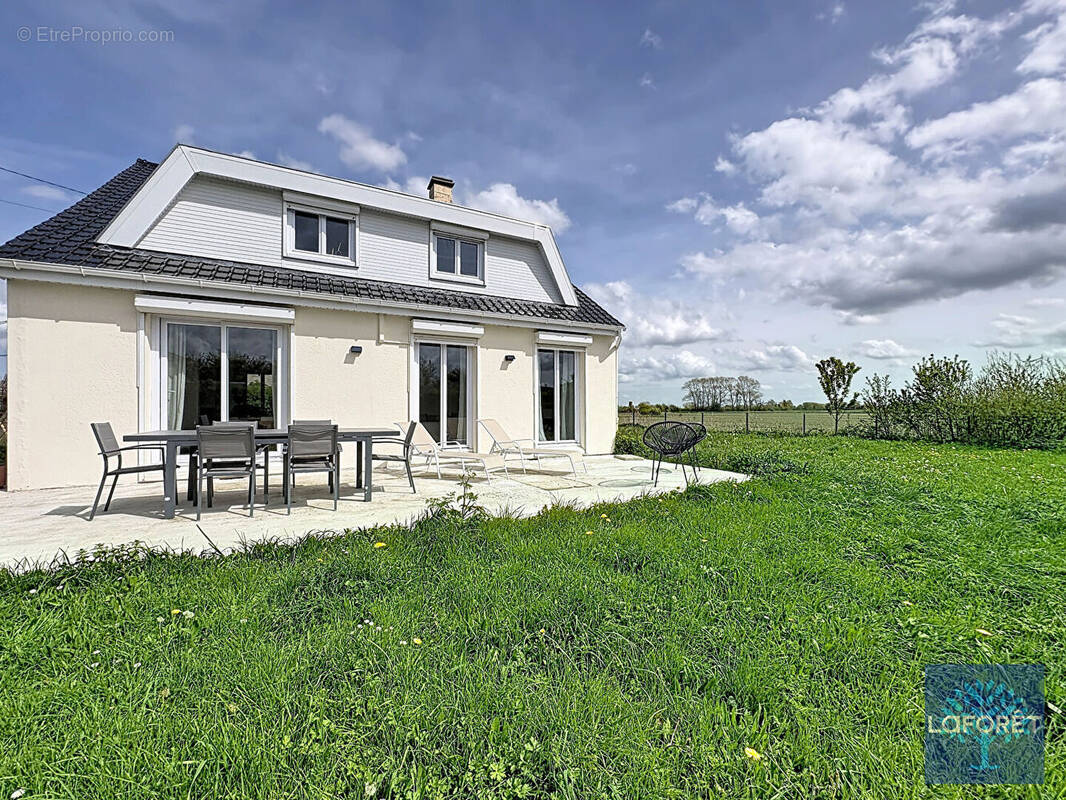 Maison à SAINT-OMER-CAPELLE