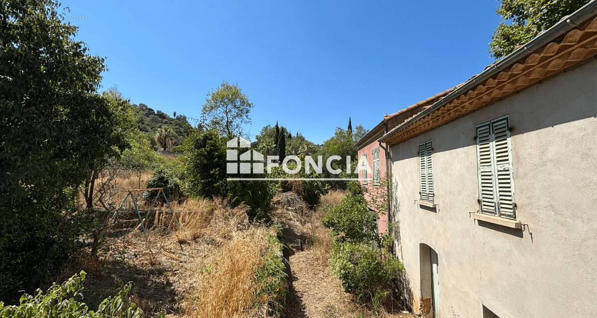 Maison à HYERES