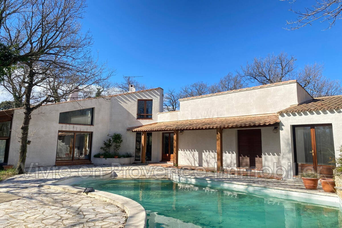 Maison à ROCHEFORT-DU-GARD