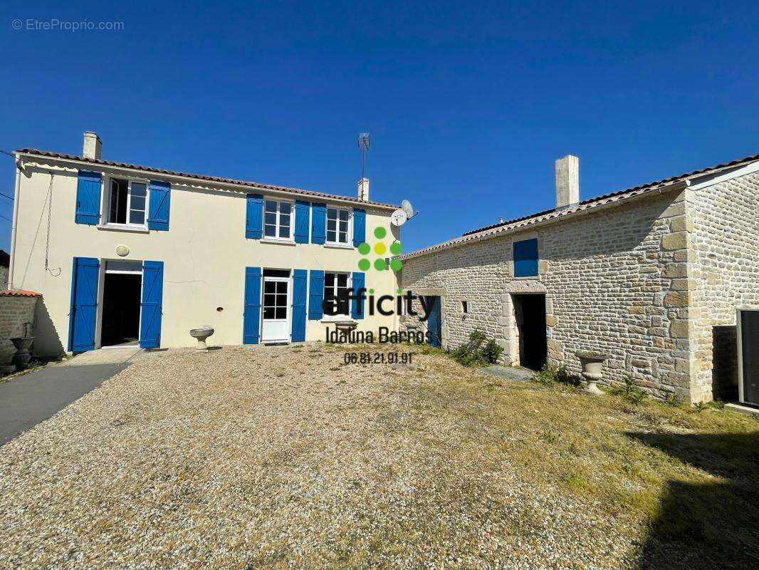 Maison 121 m² à Ranville-Breuillaud  - photo 3