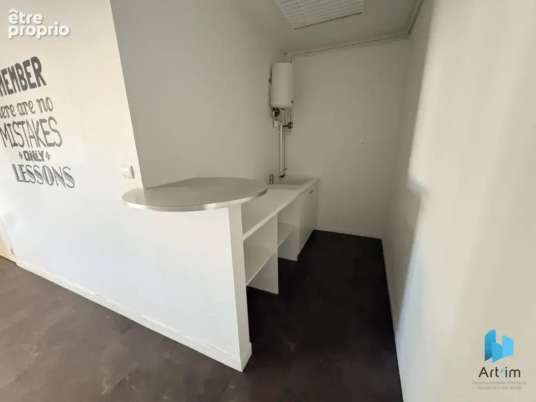 Bureaux et ateliers disponibles - photo 14