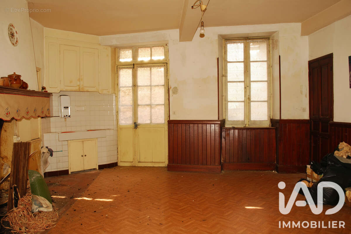 Maison 220 m² à Laroque-D'olmes  - photo 4