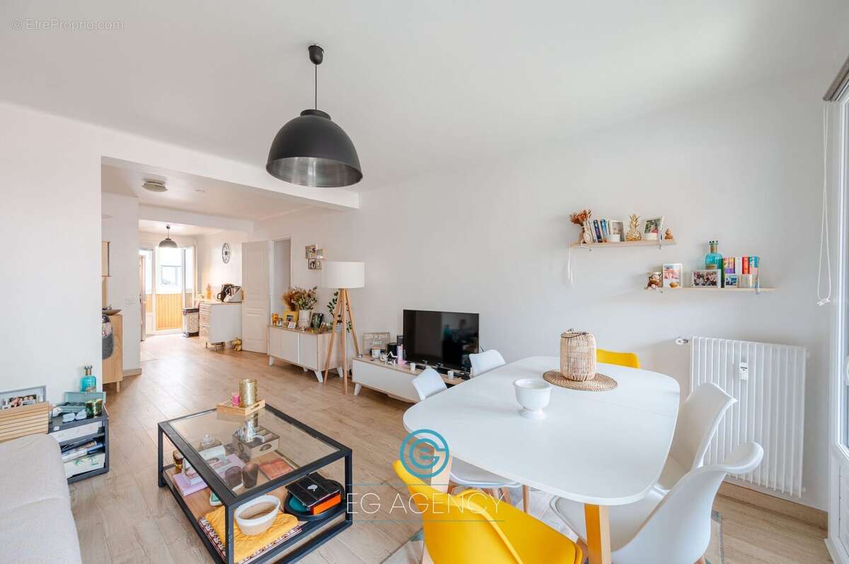 Appartement à MARSEILLE-7E