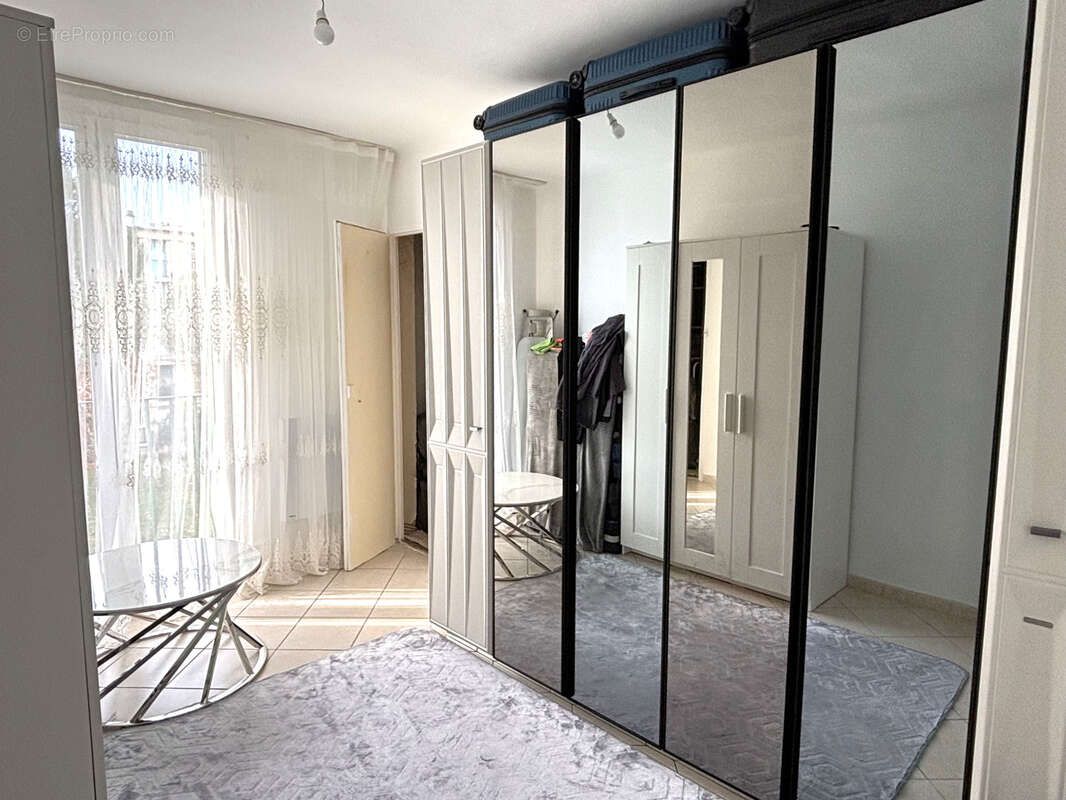 Appartement à MARSEILLE-12E