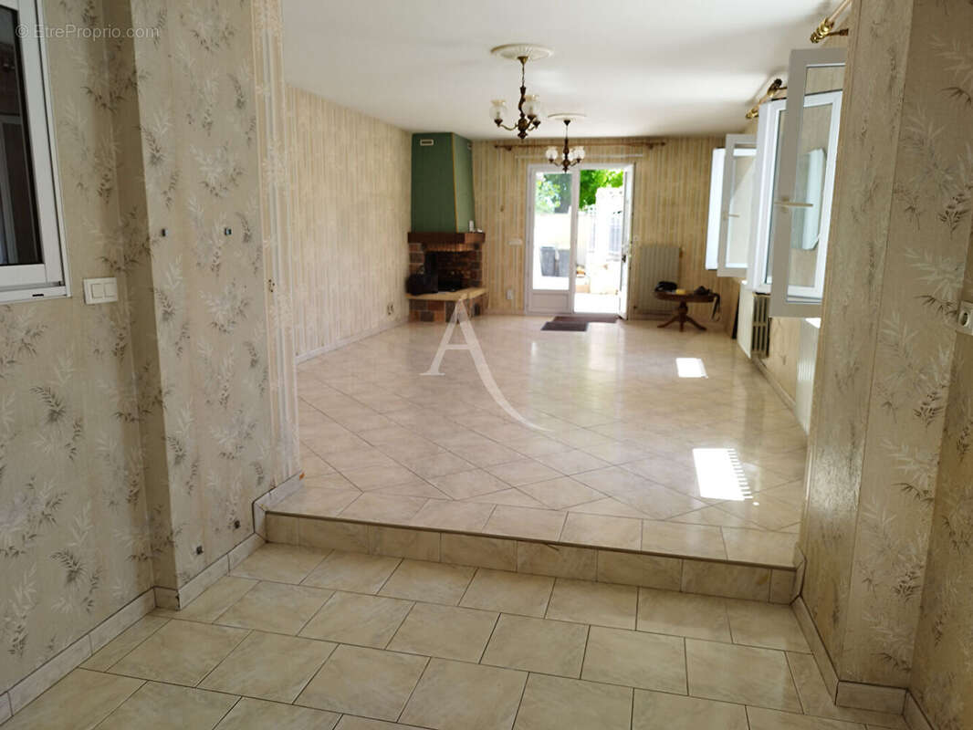 Maison à SAINT-SULPICE-DE-ROYAN