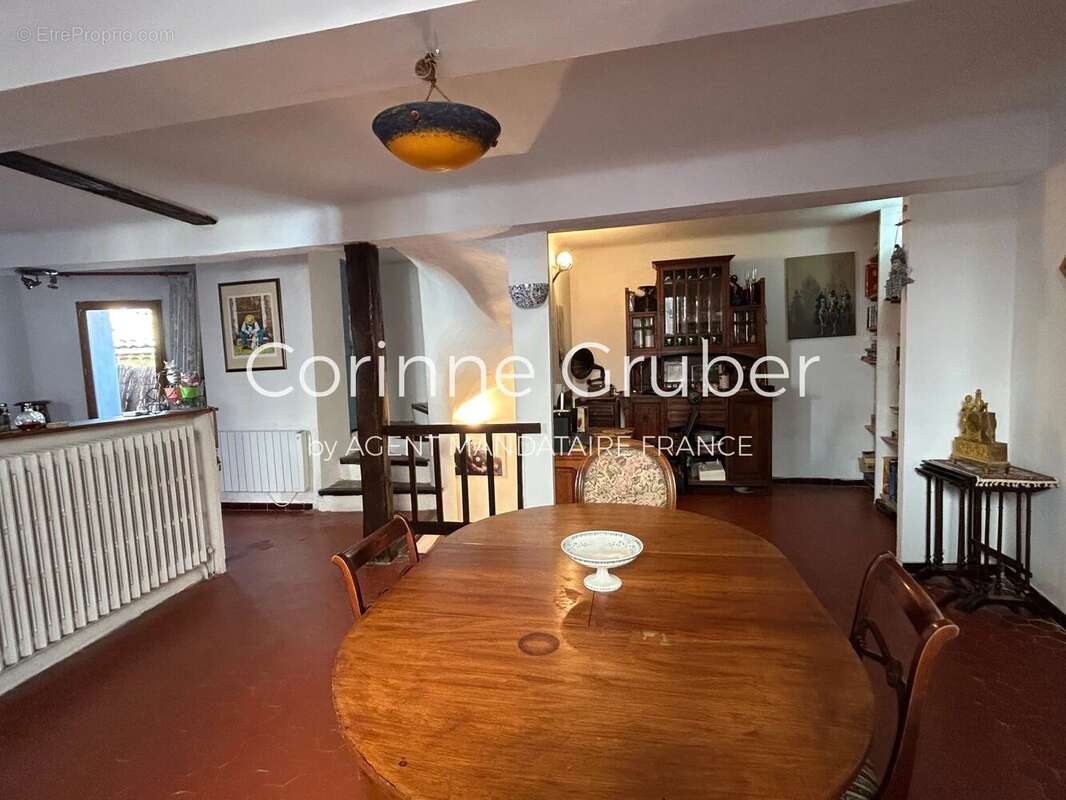 Appartement à MEZEL