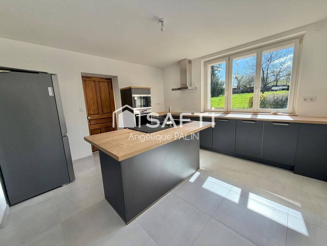 Photo 1 - Maison à LES ISLETTES