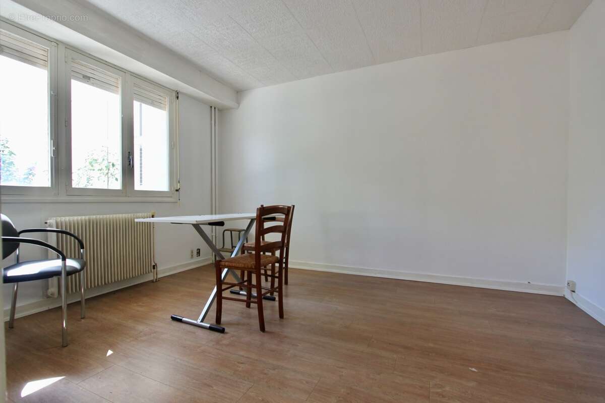 Appartement à vendre 2 pièces LA ROCHELLE (17) - photo 5