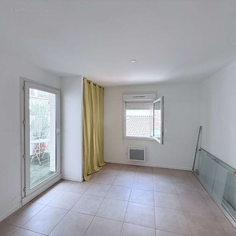 Immeuble Beziers 6 pièce(s) 290 m2 - photo 8