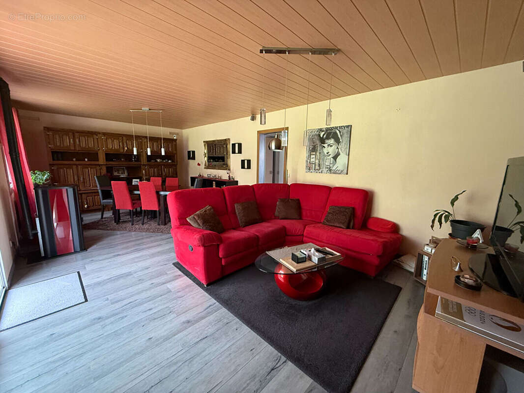 Maison à ISSANCOURT-ET-RUMEL