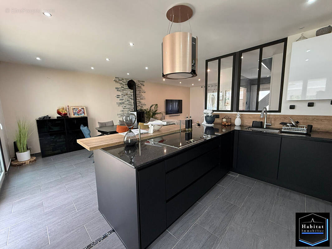 Maison à NANTEUIL-LE-HAUDOUIN