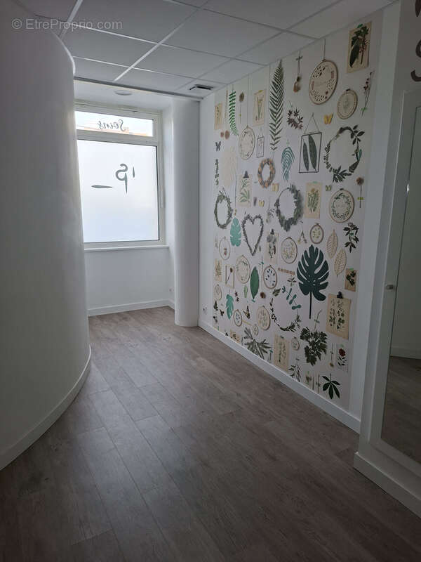 Commerce à SAINTE-SAVINE