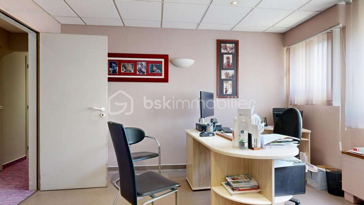Bureau spacieux pour entrepreneurs, un investissement idéal au cœur de la ville - photo 2