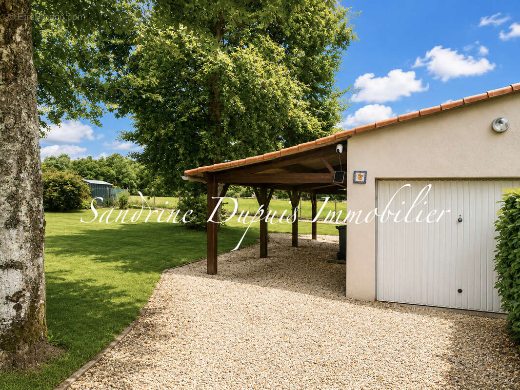 Maison à CHERMIGNAC