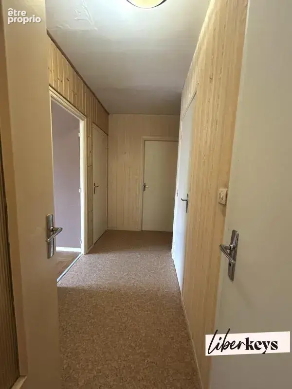 LANESTER-Appartement T4 -76m2- proche Naval Groupe - photo 5
