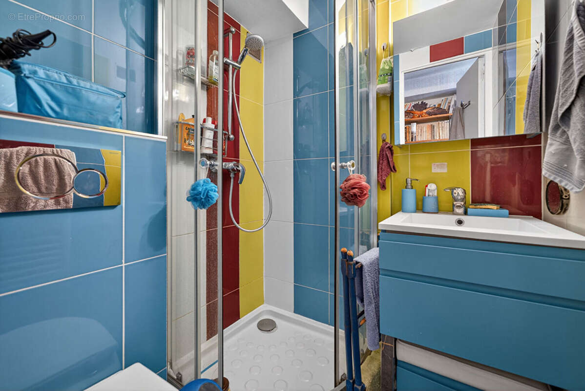 Appartement à PARIS-10E