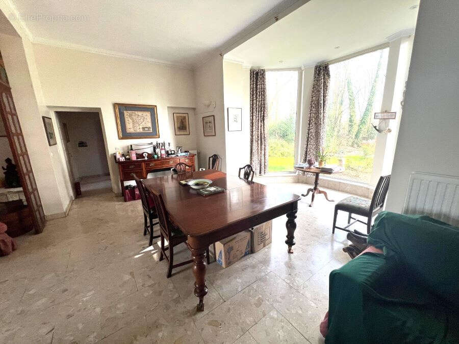 Maison à SAINT-AMAND-LES-EAUX