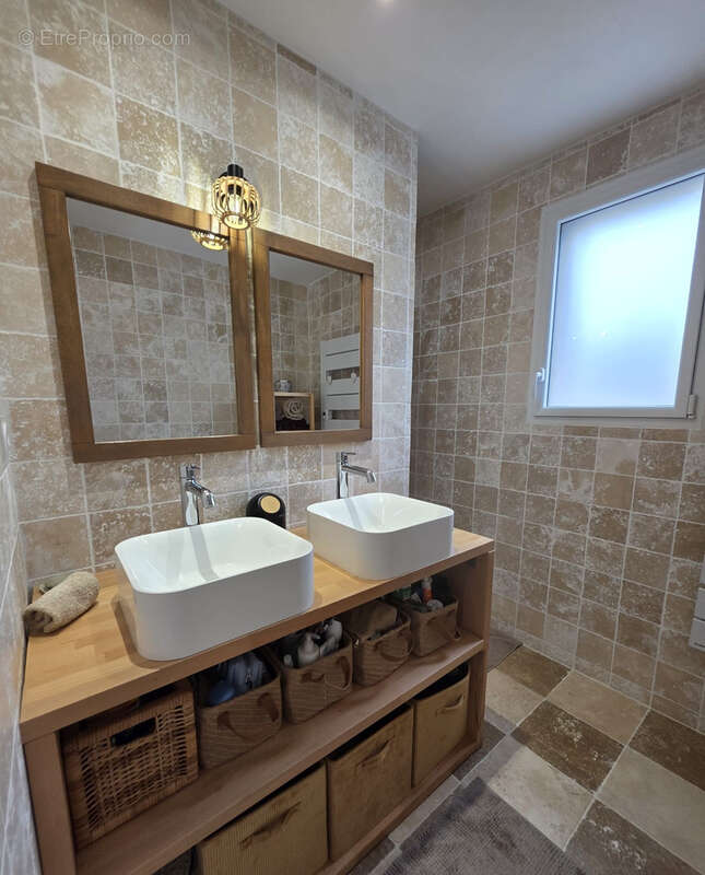 Maison à BOUGUENAIS