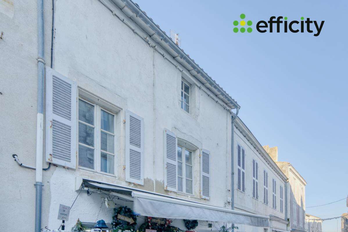 Appartement à SAINT-MARTIN-DE-RE