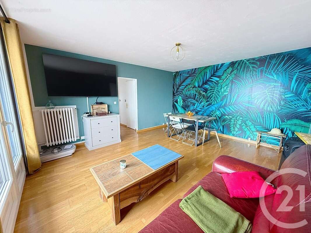 Appartement à CHENOVE