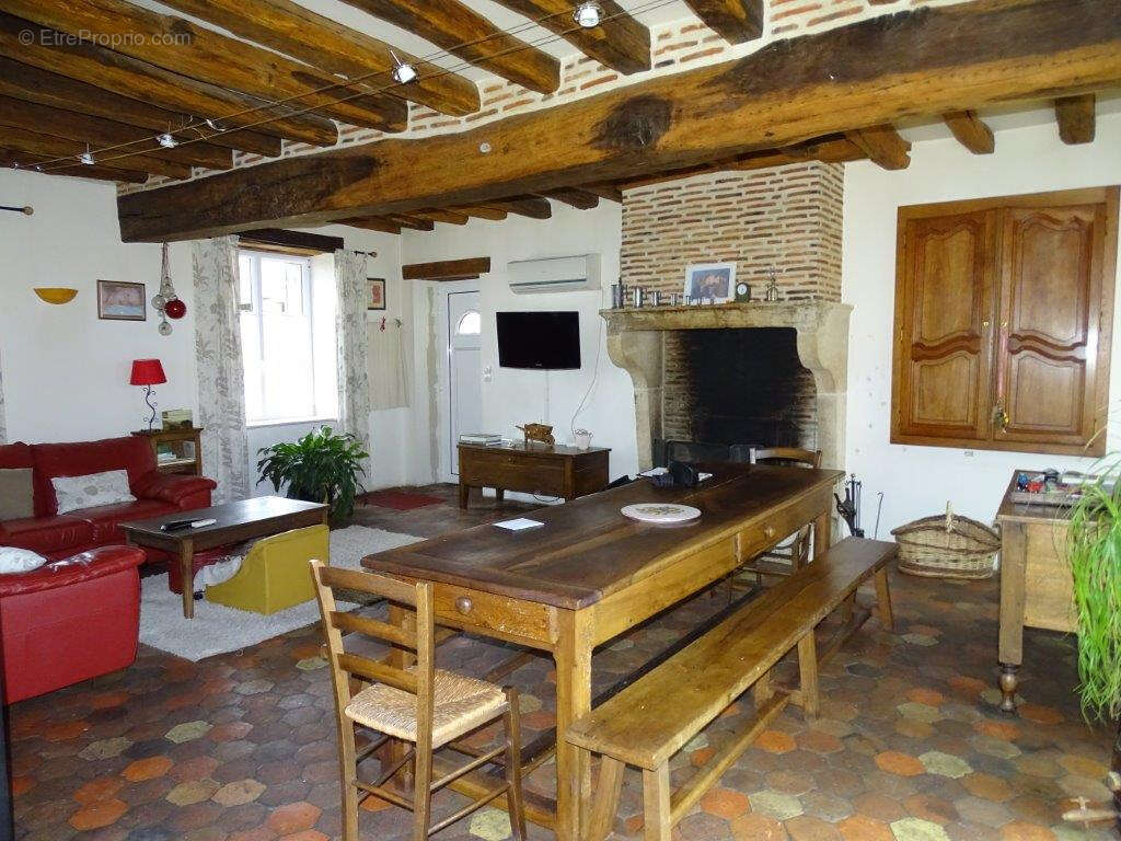 Authentique maison de caractère au cœur du Gâtinais Français et au Sud de La Chapelle La Reine   Idéale pour u - photo 3
