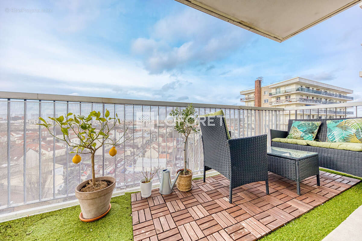 Appartement à MAISONS-ALFORT