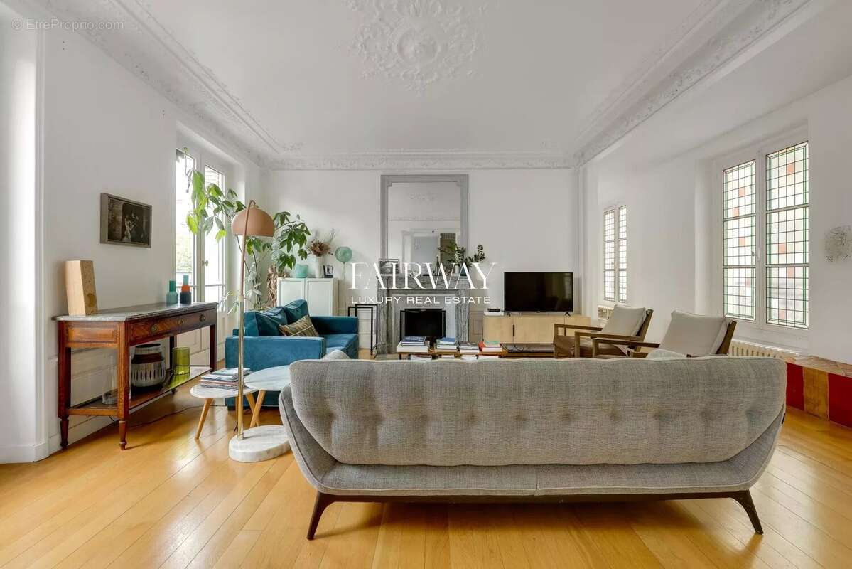 Appartement à PARIS-3E