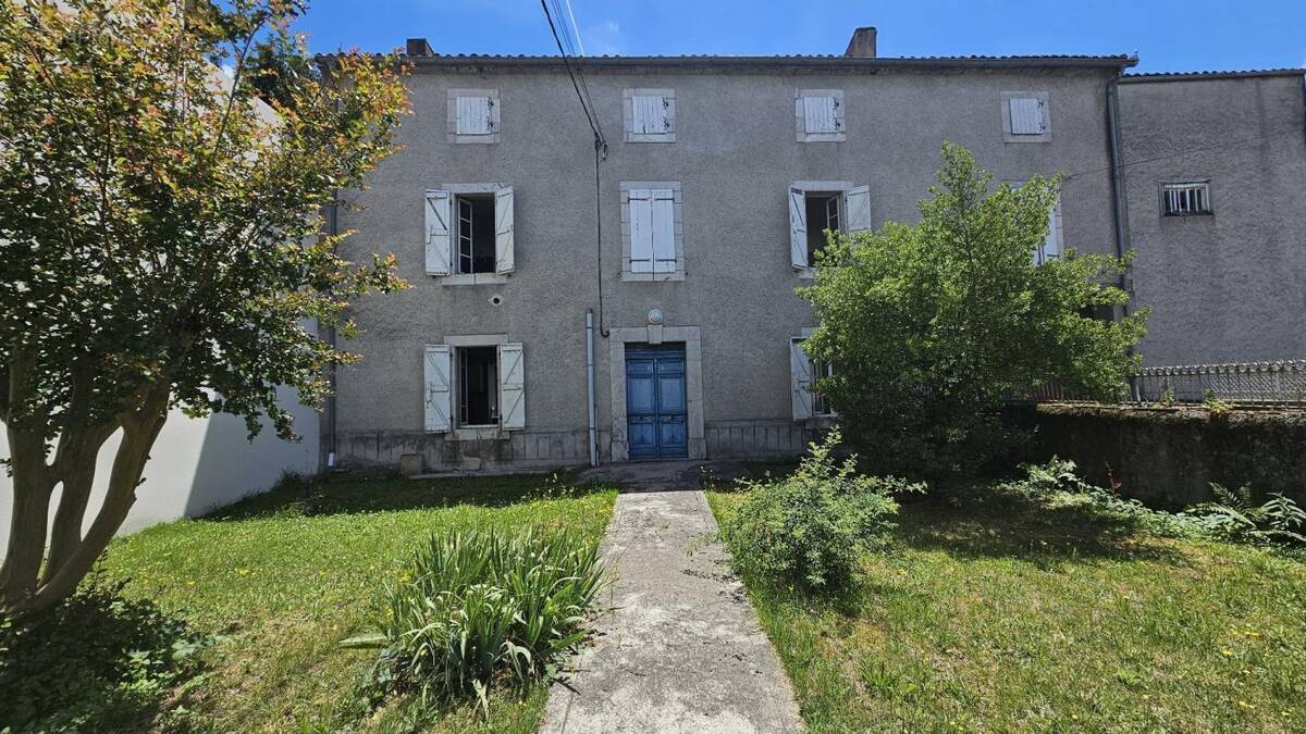 Maison à LABARTHE-RIVIERE