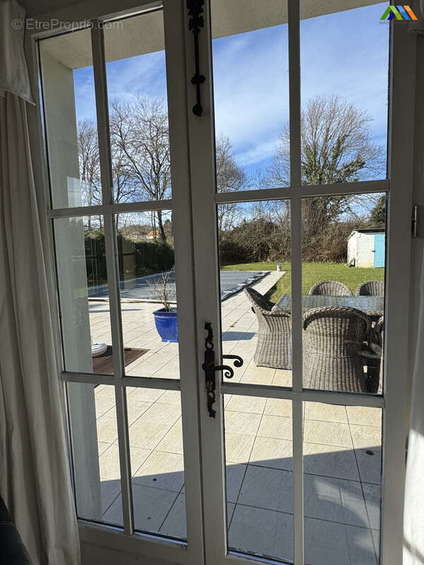 Maison 175 m² à Saint-Palais  - photo 6