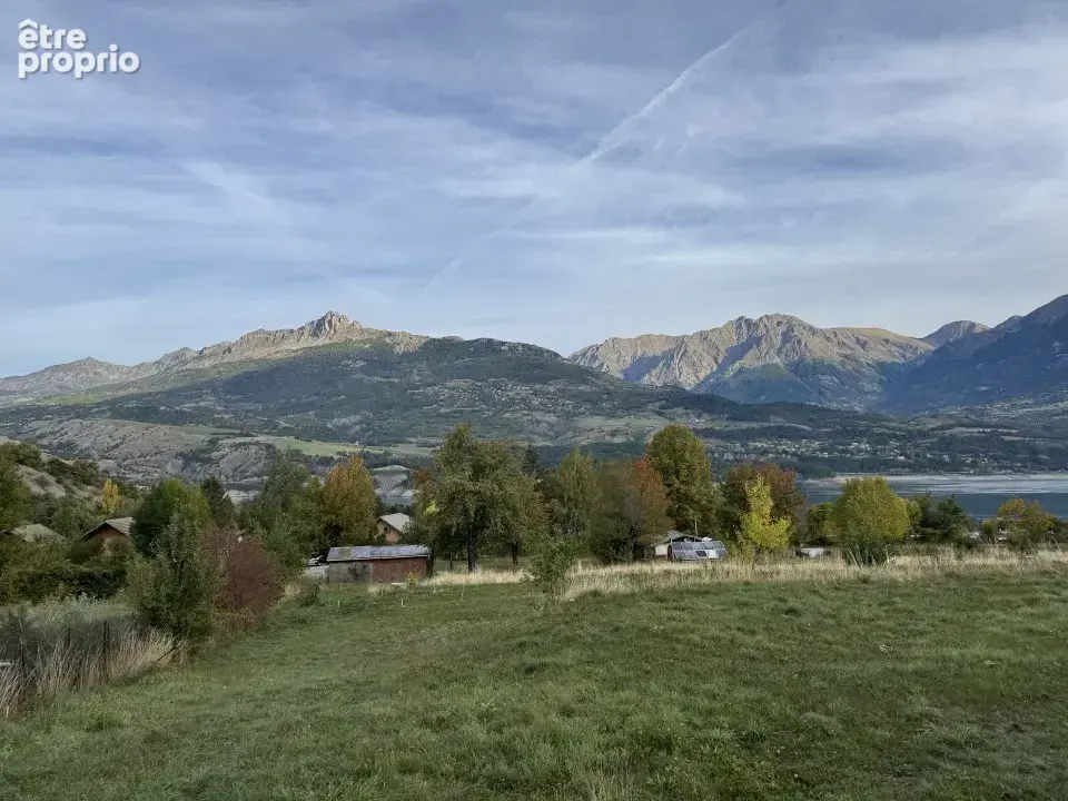 Terrain à SAVINES-LE-LAC