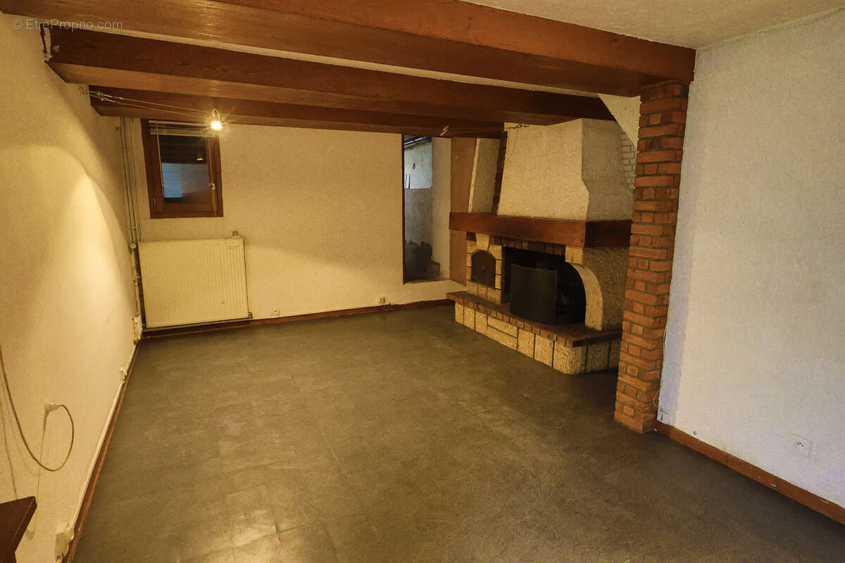 Maison à SAINTRY-SUR-SEINE