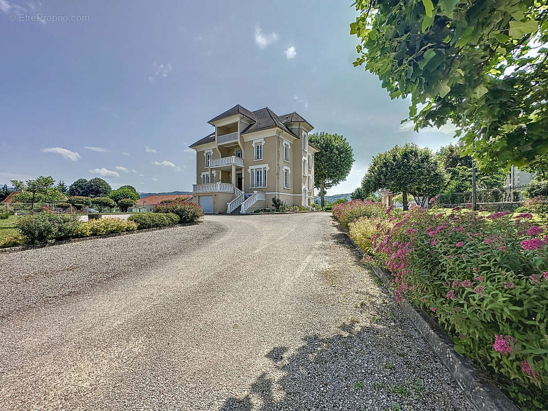 Maison à LE PONT-DE-BEAUVOISIN