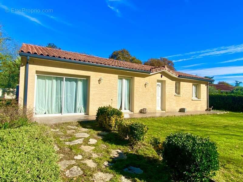 Maison à BRETAGNE-DE-MARSAN