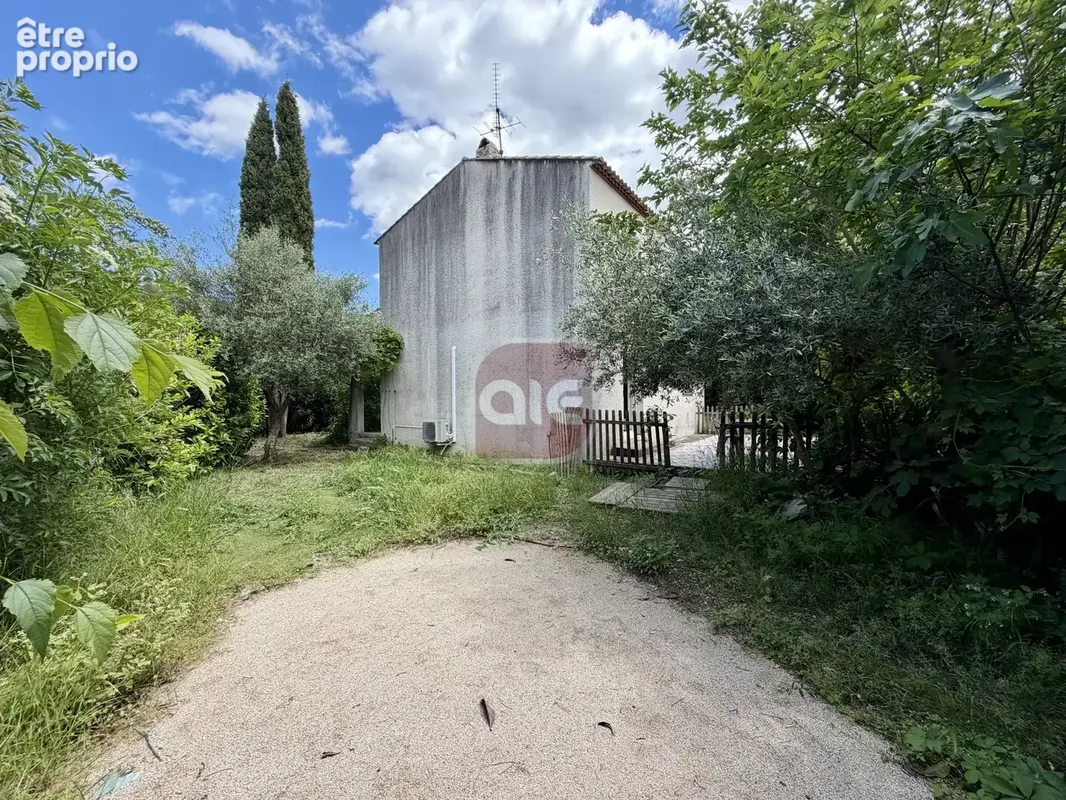 EXCLUSIVITÉ A.I.E. ! : Villa T4 en impasse sur une parcelle piscinable de 400 m2 - photo 11