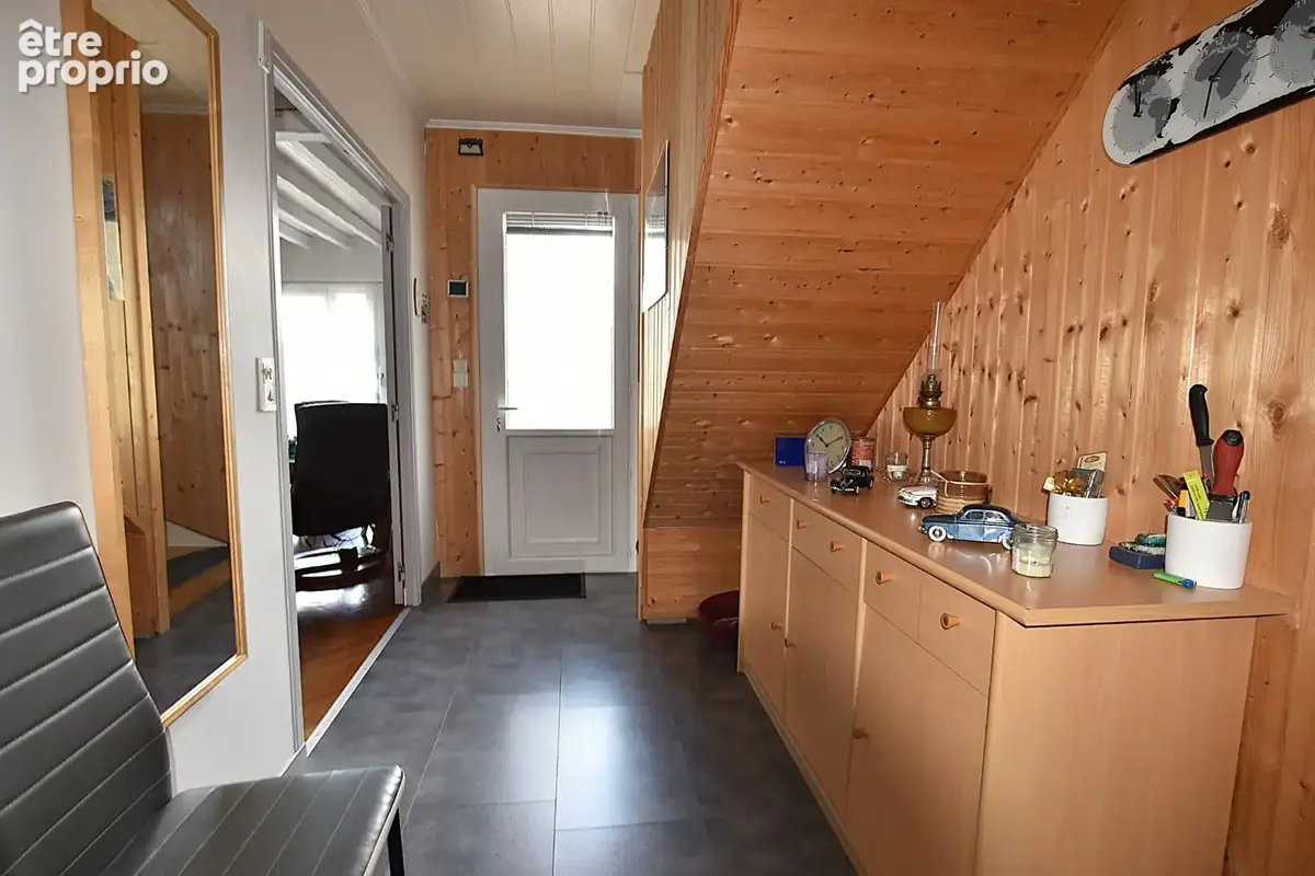 Maison spacieuse avec sous sol total, proche des commerces : - photo 6