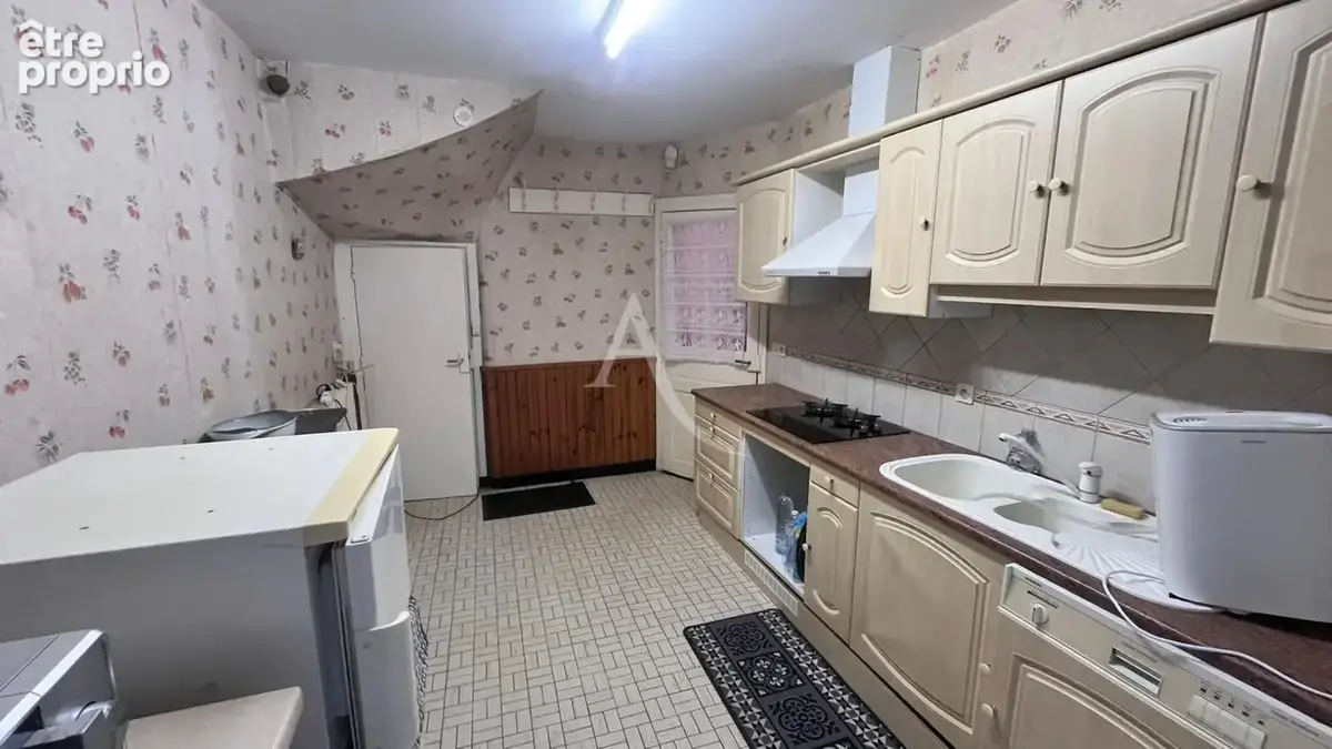 Maison de bourg avec potentiel - photo 9