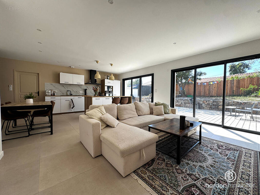 Maison 5 pièces - 99 m² - Belle maison neuve à La Garnache - photo 1