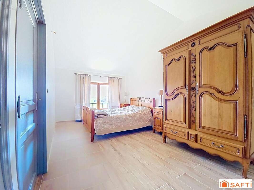Maison 161 m² à Blace  - photo 9