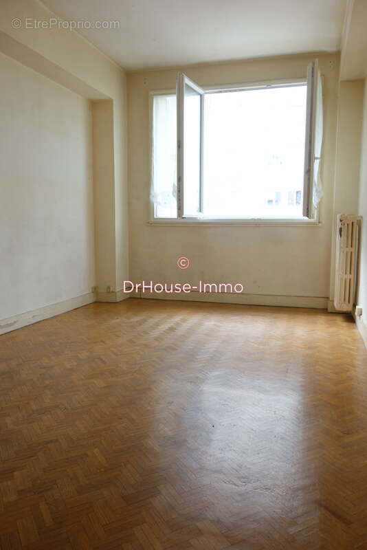 Appartement à COLOMBES