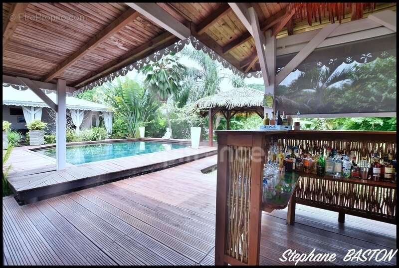 Maison à LES TROIS-ILETS