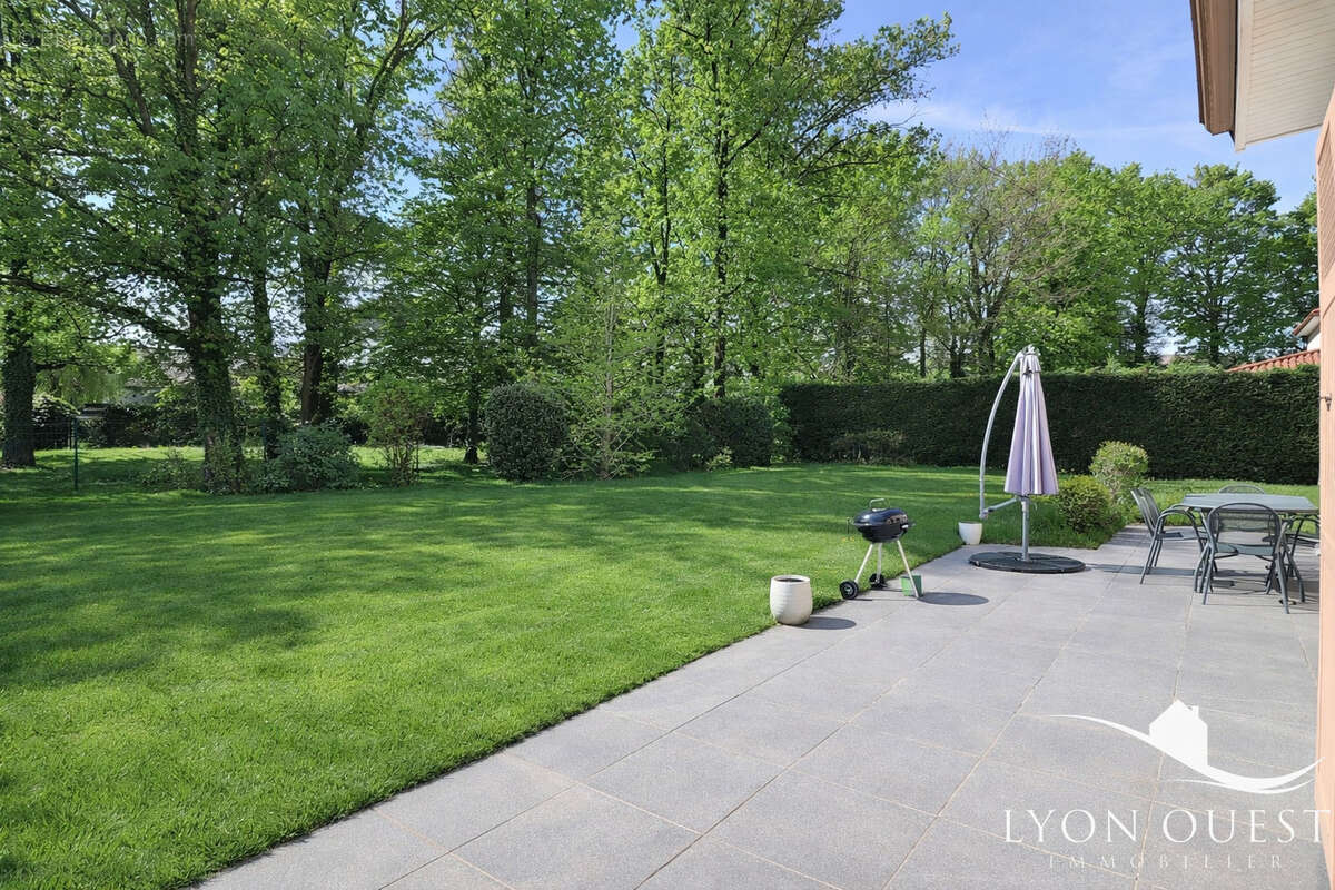 Maison à CHARBONNIERES-LES-BAINS