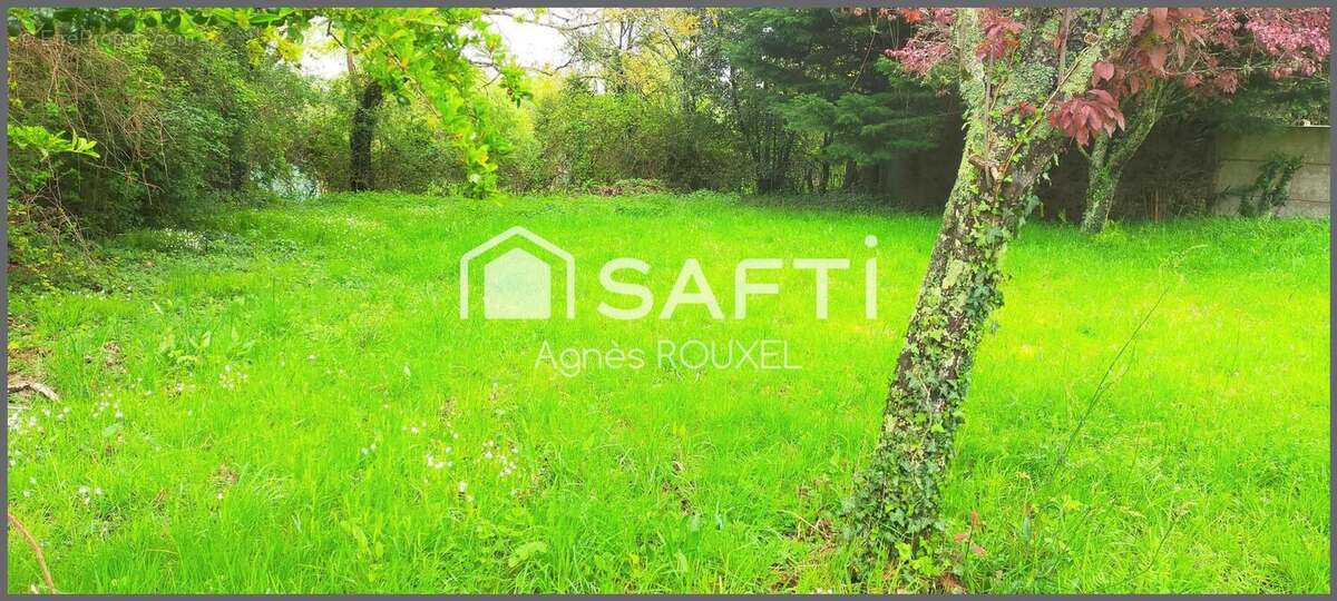 Photo 2 - Terrain à LA CHAPELLE-DES-MARAIS