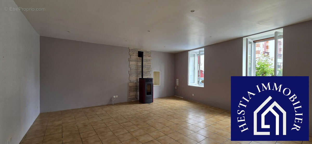 Maison à STIGNY