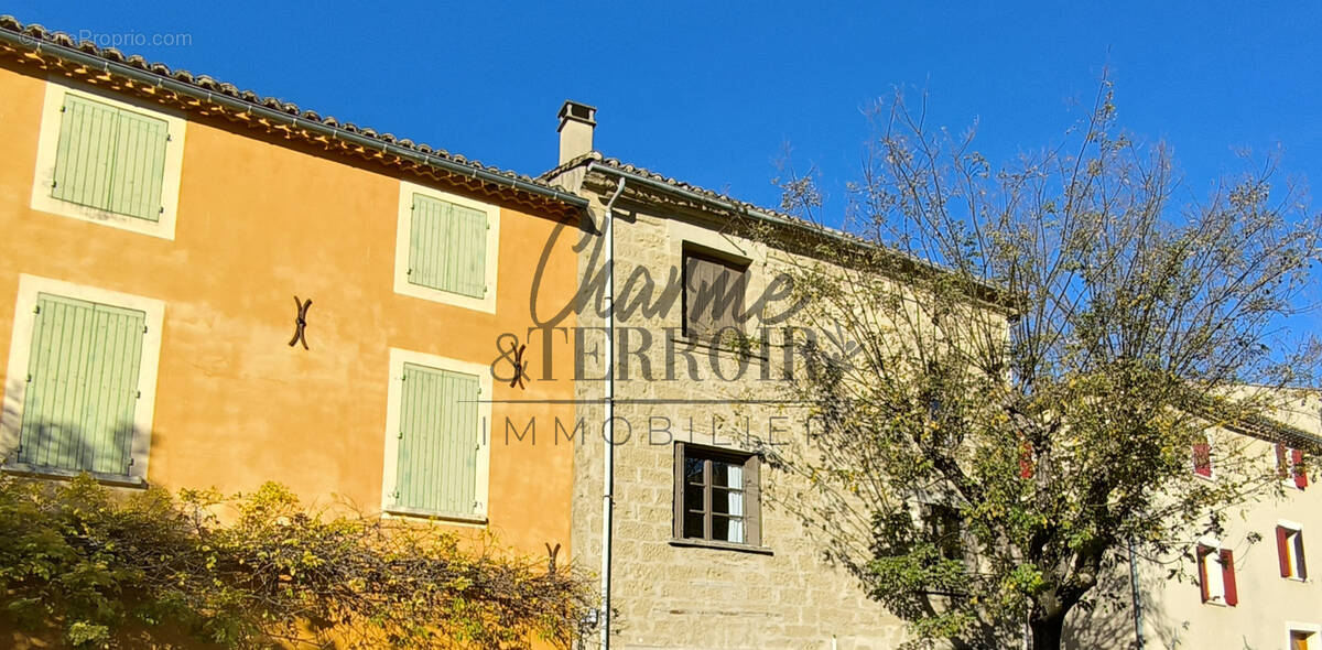 Maison à SAINT-QUENTIN-LA-POTERIE