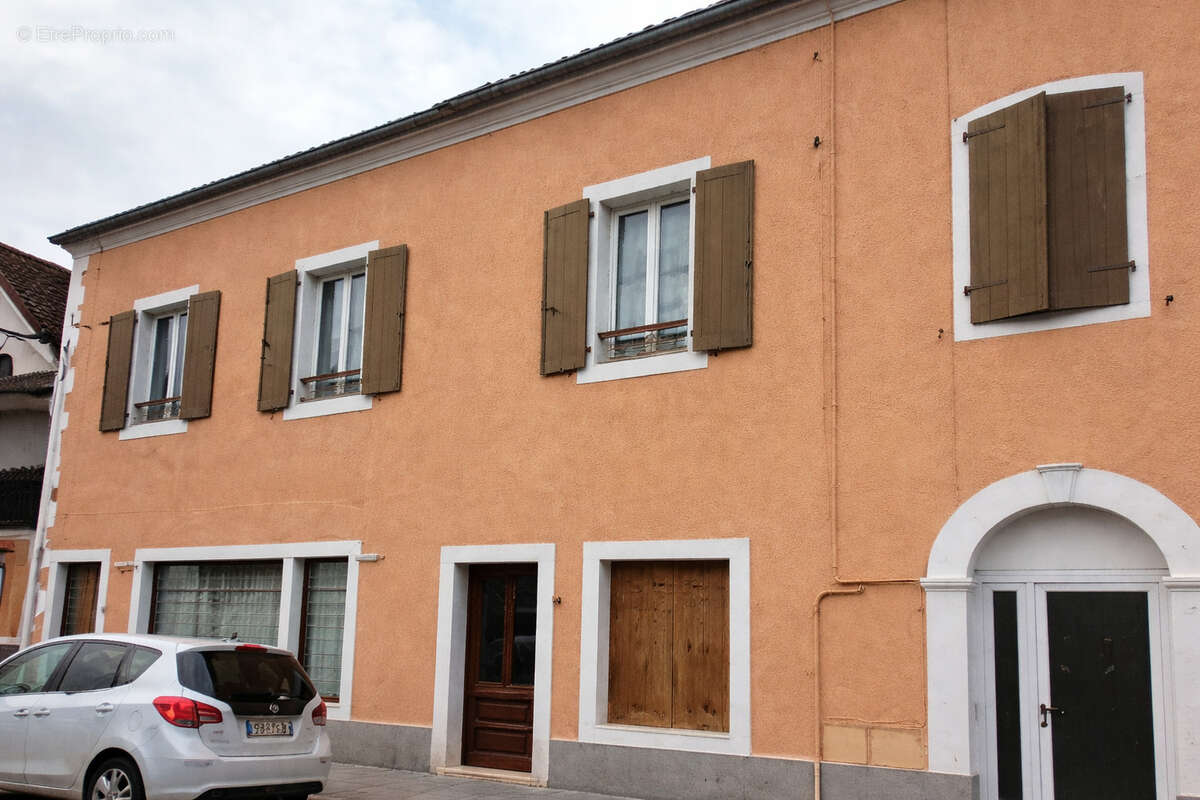 Maison à MASLACQ