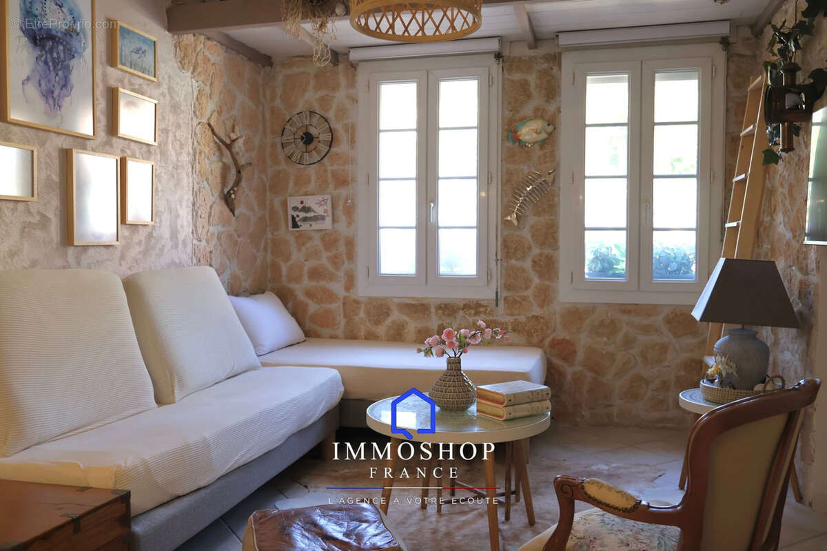 Studio 30m2 - Bandol 83150 - photo 2
