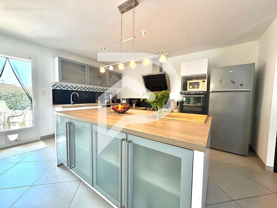 Maison Maslacq 7 pièces 175 m² - photo 4
