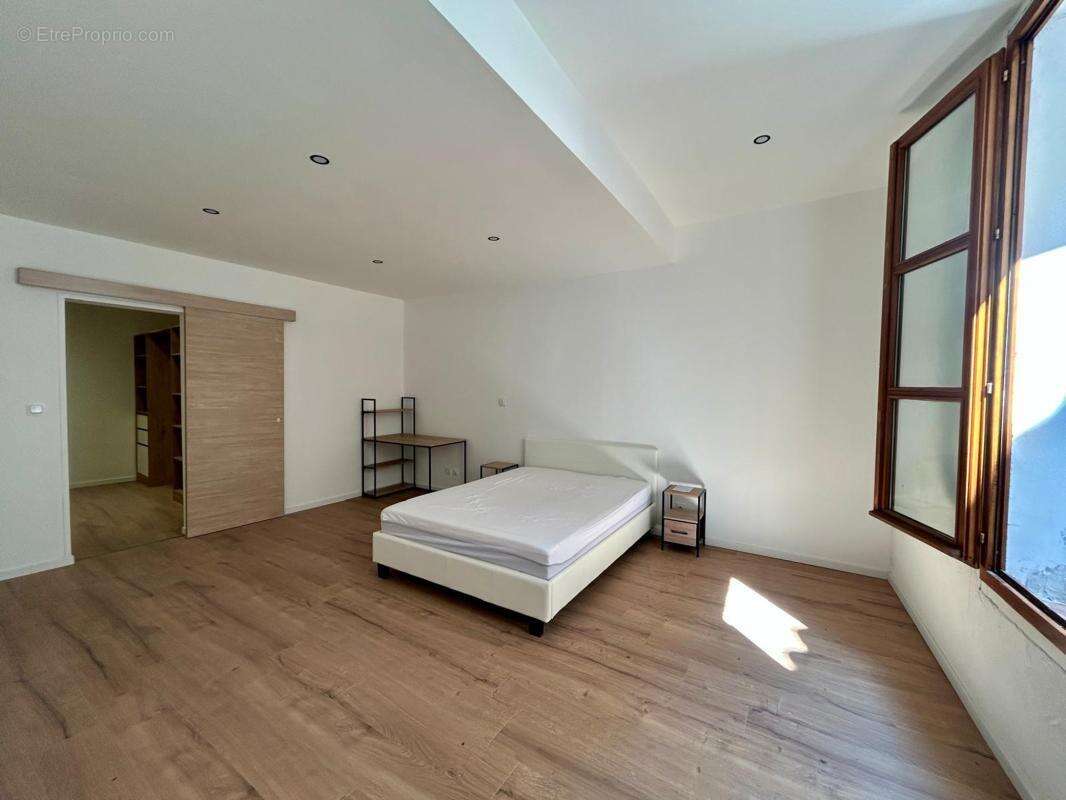 Maison 320 m² à Volonne  - photo 4